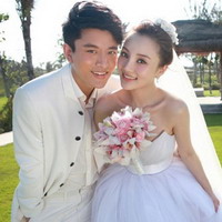 明星情侶頭像_李小璐和賈乃亮的甜蜜結婚照頭像