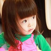 qq可愛頭像：小蘿莉搬的女朋友 有木有 羨慕嫉妒恨吧